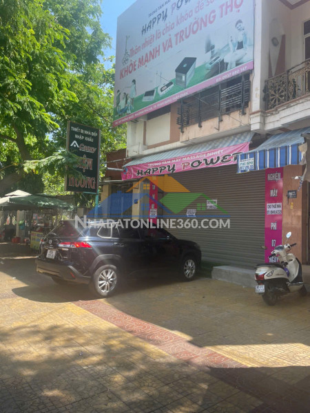 Cần bán nhà và đất lô góc 2 mặt tiền – diện tích lớn, giá tốt tại bến tượng, bến cát, tp hcm.