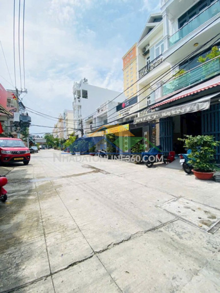 Bán nhà phường bình trị đông, khu lê văn quế, gần ngã tư bốn xã,  hẻm xe hơi, 3 tầng hoàn công đủ, chỉ 3tỷ7 lê văn quới, hl2