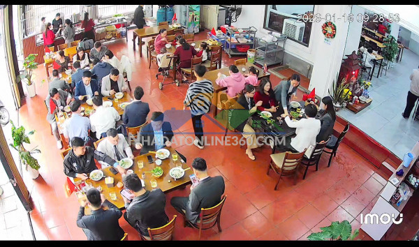 Sang nhượng nhà hàng quy mô lớn – vị trí đẹp quận trung tâm