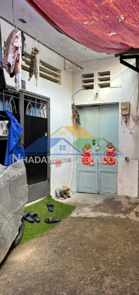 Bán đất tặng nhà c4 - 60m2 - dương quãng hàm - khu vip gò vấp - phù hợp đầu tư giữ tiền - sẵn hđ thuê 9tr/th - nhĩnh 4 tỷ