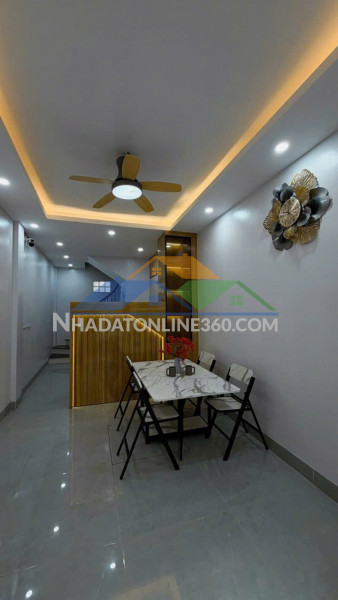 Cho thuê nhà ngõ hồ tùng mậu-dt 50m2*5 tầng-giá 17 triệu ở nhóm 6 - 7 người