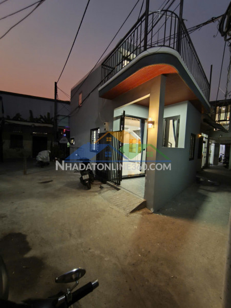 ♪ góc 3 mặt kiệt trưng nữ vương, sân cực rộng, ~50m2, 2 tầng mới, 3pn, full nội thất, 3.9x tỷ