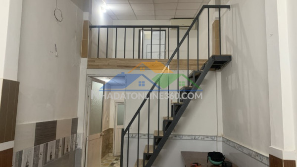 ♪ sát mt đinh tiên hoàng, 32m2, lửng đúc 2pn 2wc, 2.x tỷ