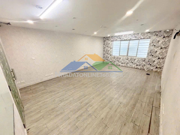 Cần cho thuê phòng mặt tiền trần hưng đạo - phường 1 - quận...