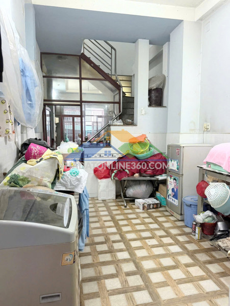 Nhà 3 lầu đúc nguyễn chế nghĩa p12q8 (p. bình đông)