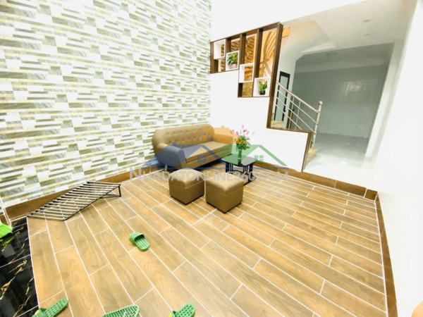 Cho thuê nhà khương trung, thanh xuân 35m2 x 5 tầng, 4 ngủ, 12 triệu vào ngay