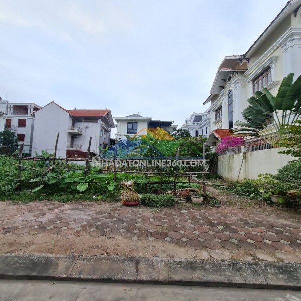 ???? bán 100m2 mặt phố cửu việt trâu quỳ mt 5m đường 9m giá đầu tu. lh 0989894845