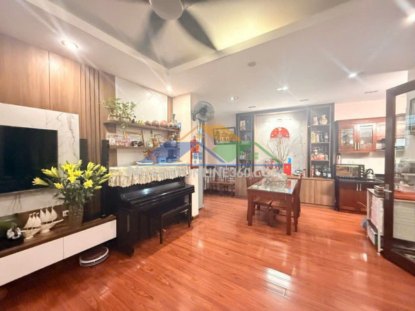 Phân lô phố chùa bộc cách phố 10m, kinh doanh sầm uất 66m,...