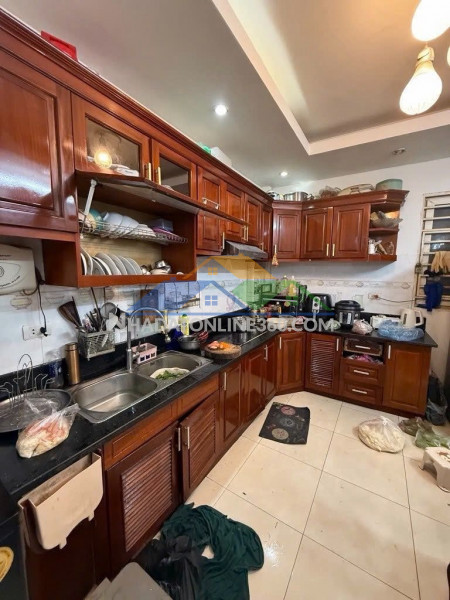 Bán đất tặng nhà ngọc thụy- phân lô- dân xây -50m 3 tầng...