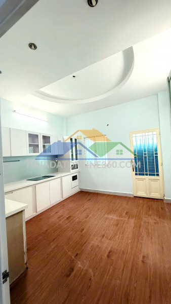 Bán nhà 2 mặt hẻm oto 16 chỗ khu vip dương bá trạc p1q8