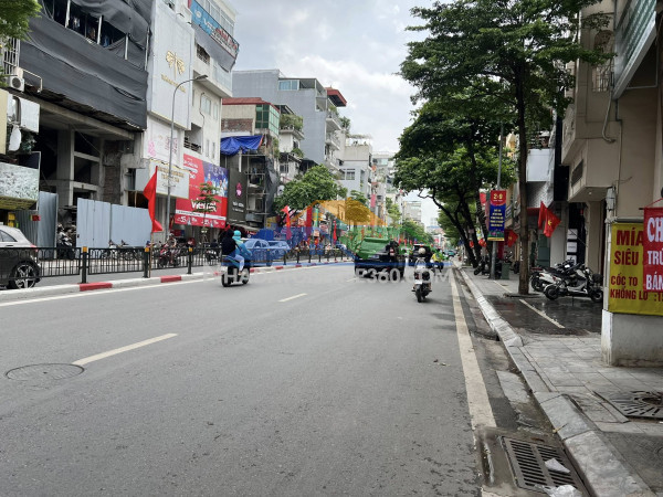 ???? mặt phố tôn đức thắng 186m2 5t mt 5.5m, dòng tiền 120tr/th, giá chỉ 89 tỷ ????