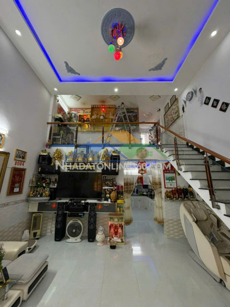 Bán nhà 2 tầng đông hòa,shr đường ô tô,gần trường th đông hòa b,giá rẻ