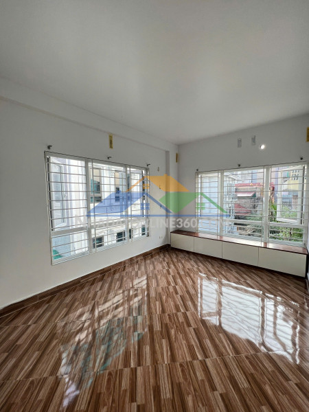 Cho thuê nguyên căn vũ tông phan, kinh doanh, ô tô vào nhà 38m 5...