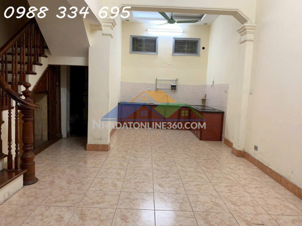 Cho thuê nhà tại ngõ 44 phố hào nam, đống đa, hà nội.