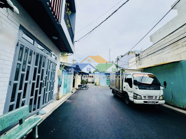 Siêu hời – giảm hơn 1 tỷ – nhà mới 70m² – 3 tầng – 4 phòng ngủ – full nội thất – ngay tô hiệu