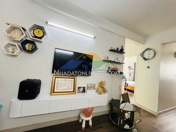 Bán căn góc 60m2 tầng thấp chung cư bông sao p5q8. giá: 3.2 tỷ