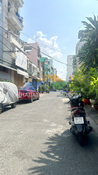 Nhà 89m2 mặt tiền đường 8m khu vip gần trường võ văn...