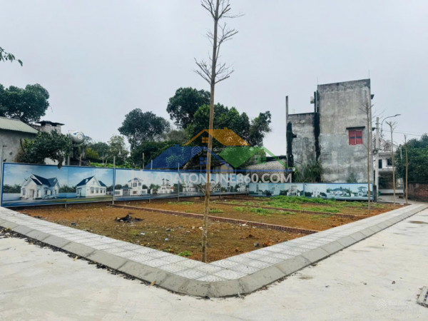 Bán lô góc chợ phú cát, tâm điểm hạ tầng đón sóng metro 5 hòa lạc