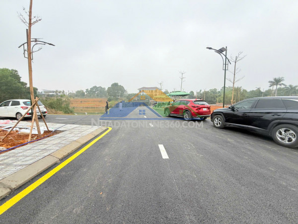 Chính chủ bán đất hòa lạc sát đại học quốc gia chỉ hơn 20tr/m2.lh :0901901386