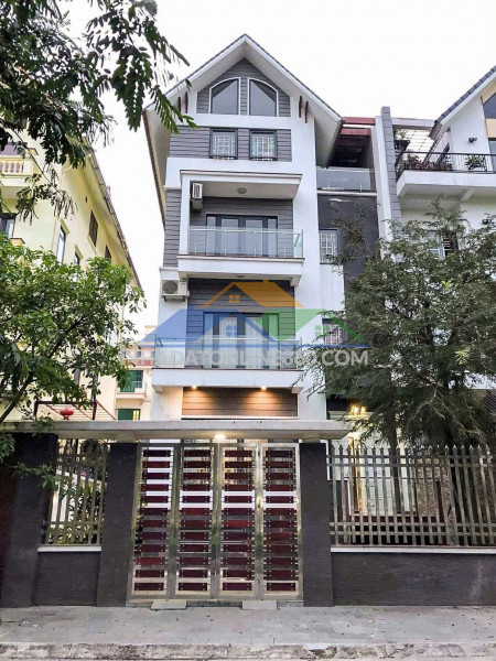 Cho thuê nhà biệt thự view hồ vĩnh hoàng 206m2x4 tầng, 38 triệu