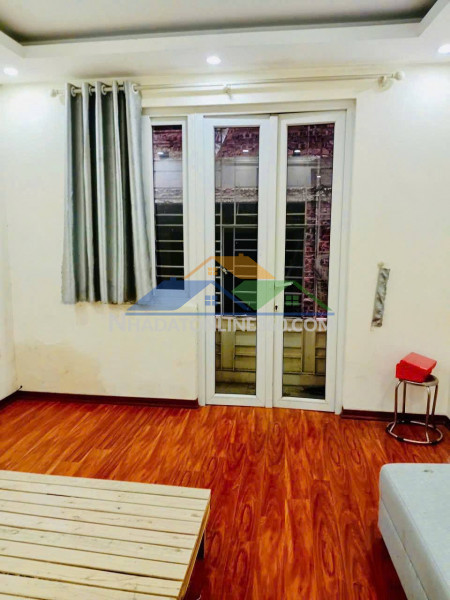 Cho thuê căn hộ ccmn phố quan hoa 50m2 - 02 ngủ, 8triệu