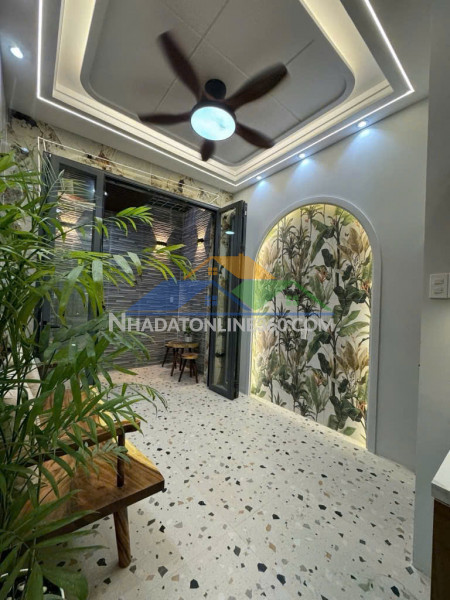 Nhà đẹp lung linh, hxh, ngang 4m, 4 tầng, shr, phạm văn chí, 6 tỷ hơn, quận 6