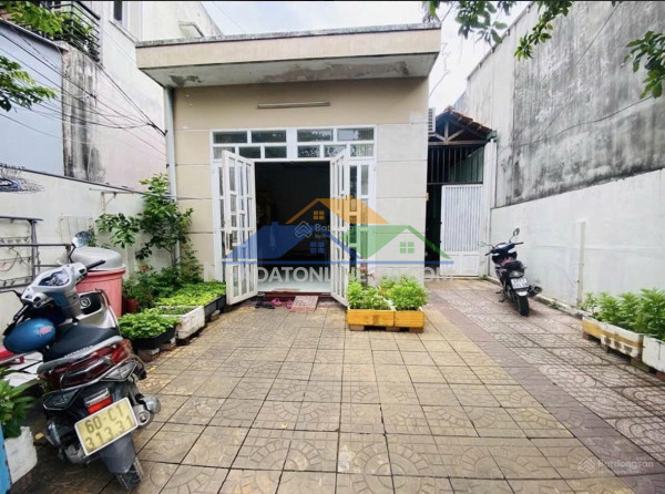 Hot hot nhà  đẹp – giá tốt – chính chủ bán nhà tại ql1a, thị trấn bến lức, huyện bến lức, long an