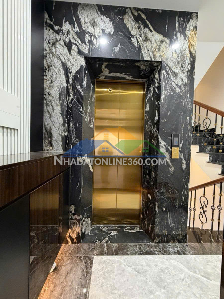 Siêu phẩm!27.4 ty, ccmn 45pkk, thang máy,chân ga metro,ngọa...