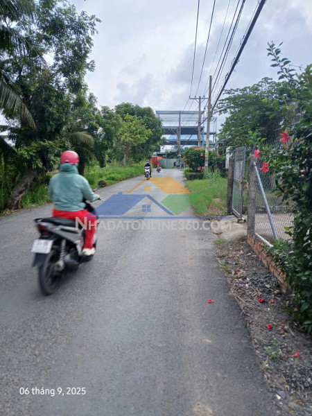 Bán đất mặt tiền đường kinh doanh (5×36m) 178m2. có 133m thổ cư - đường nhựa lớn 2 xe tải tránh