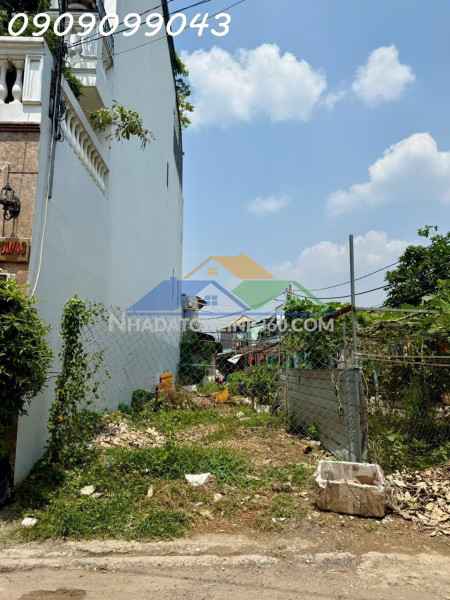 Bán đất mặt tiền sông tham lương – nguyễn văn quá,
cách...