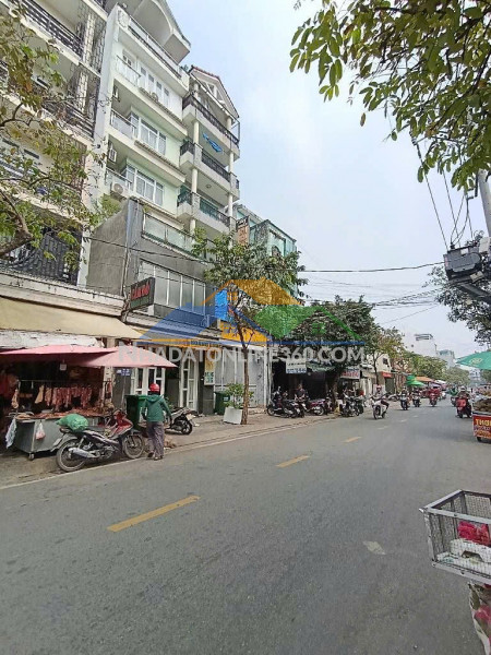 Quận 7, khách sạn  mặt tiền đường lý phục man, 6 tầng, 6x20m. chỉ có 23 tỷ, cần bán