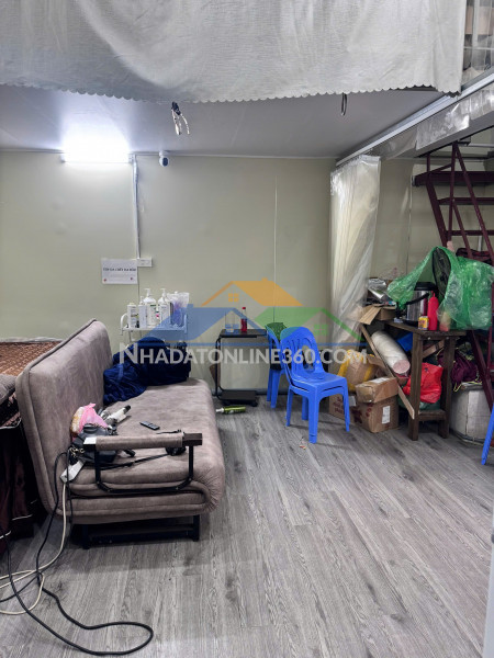 Cho thuê nhà  ngõ 93 hoàng văn thái, 50m², 1 phòng ngủ + 2 gác xép, 1 wc, mặt tiền 10m