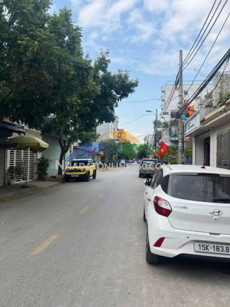 ????????bán nhà mặt đường bùi thị từ nhiên - 70m - mặt tiền 4.6m - lô góc