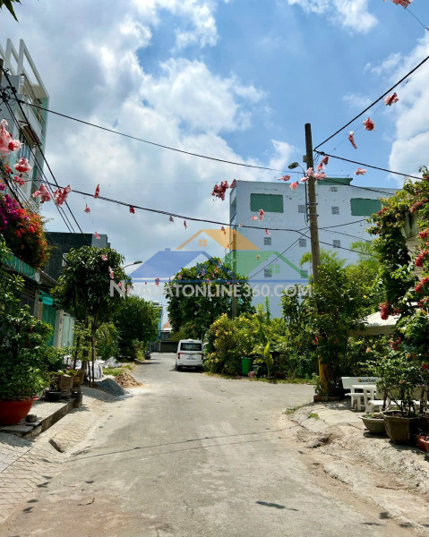 Bán nhà mặt tiền đẹp  – quỹ đất đẹp dễ xây mới – giá hấp dẫn