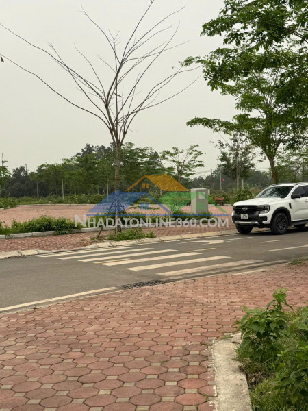 Duy nhất 1 lô đất 100m2 gần quốc lộ 21, khu vực trung tâm hòa lạc. phù hợp xây trọ, đầu tư sinh lời, kết nối metro 12