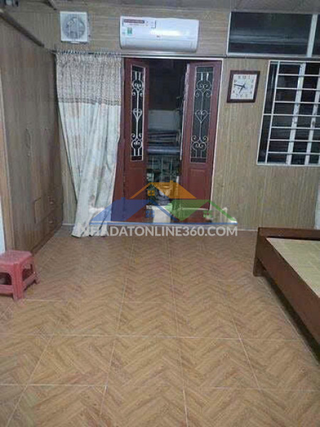 Cho thuê tập thể tầng 2 ở hồng mai, 60 m²  6tr5/ tháng.