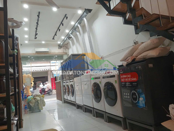 Cần sang nhượng tiệm giặt sấy set up đầy tâm huyết chỉ mới mở trước tết được khách quý mến nên có lượng khách quen tại đà nẵng