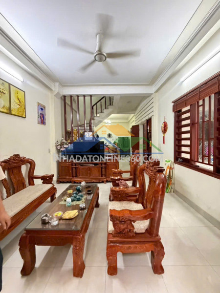 Bán nhà dân xây ngay chợ bồ xuyên vào đường oto gần 50m2, giá...