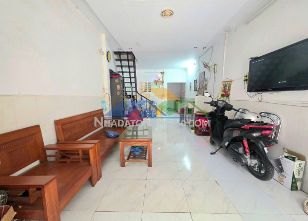 Cực hiếm - nhà thờ bến cát - hẻm xe hơi - 2 tầng- 6✅️ t.ỷ 6