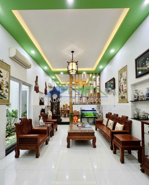 Nhà đẹp 3 tầng bình tân - 60m2 - hẻm xe hơi 5m - chỉ 2.7 tỷ - shr