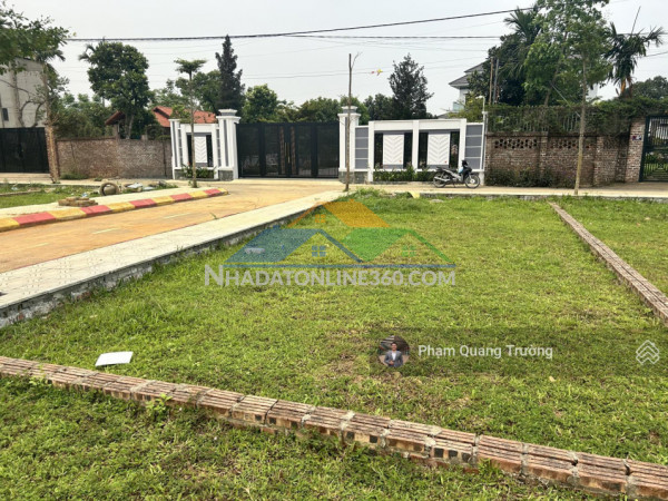 Duy nhất 1 xuất nội bộ không có tài chính giữ để lại a/c lô đất trung tâm xã hoà lạc 200m ra ql21