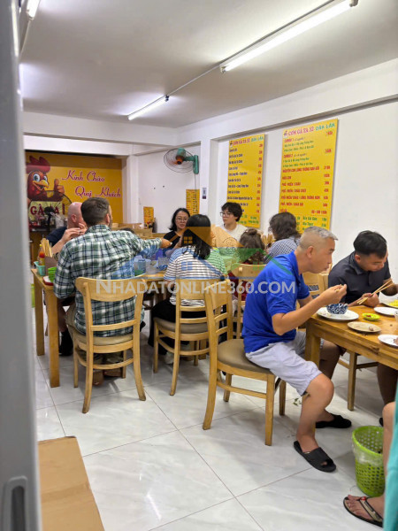 Sang nhượng quán phở + cơm  chỉ việc vào bán ngay – không cần...