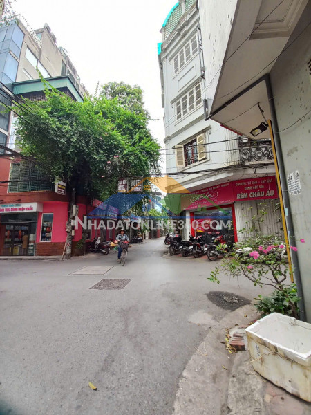 Bán nhà phân lô vỉa hè khuất duy tiến, dt40m2 5t, oto tránh, kinh doanh, vp, nhỉnh 20 tỷ