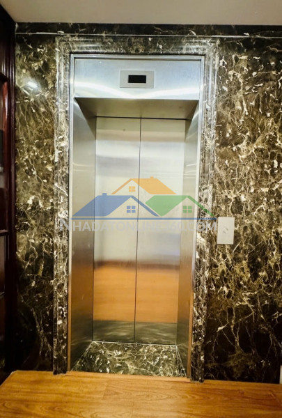 Cho thuê nhà, 275m2_ 6t; huỳnh thúc kháng, nguyên hồng, vũ ngọc phan