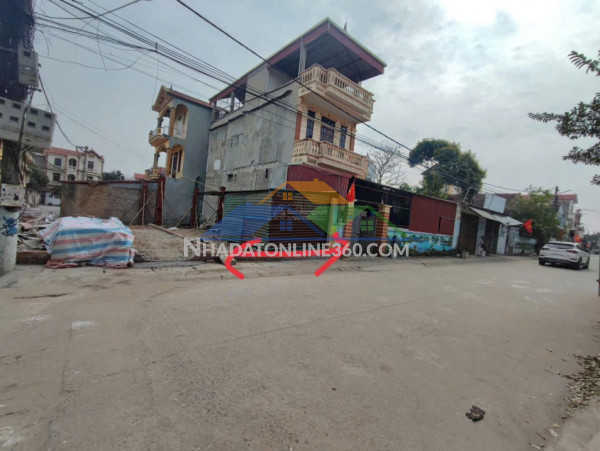 Đi bộ ra ga metro, chị gái giảm 300tr lô đất 100m, mặt tiền 8m đường oto tránh,vị trí kinh doanh