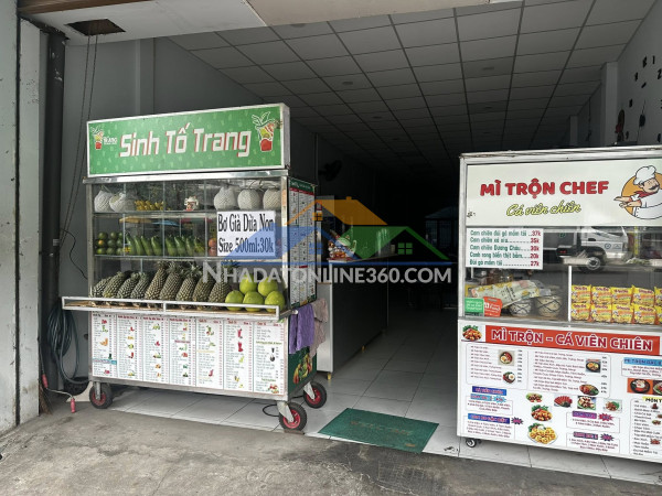 Cần sang nhượng lại mặt bằng - hiện đang kinh doanh sinh tố,...