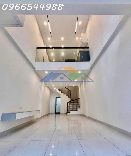 Nhà 6 tầng mới tinh – ngõ 61 phố trạm – 12tr