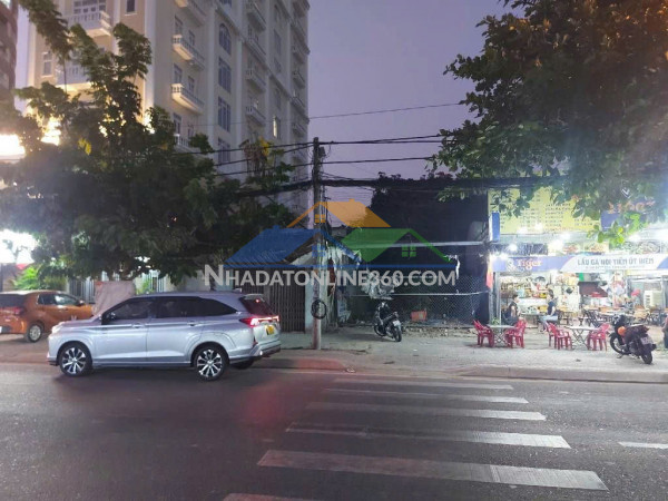 Quận 7, lô đất 750m2 mặt tiền hoàng quốc việt, 2 lối đi, giá chào 115 tỷ