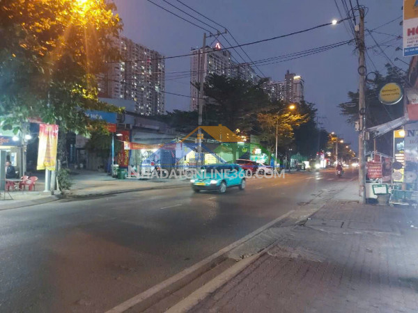 Quận 7, lô đất 750m2 mặt tiền hoàng quốc việt, 2 lối đi, giá chào 115 tỷ