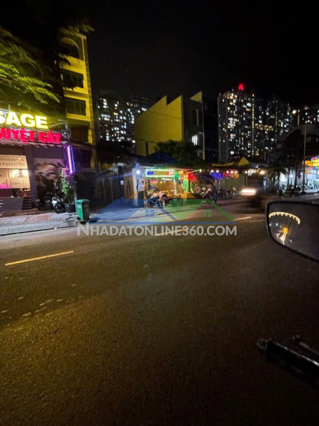 Quận 7, lô đất mặt tiền hoàng quốc việt, 10,8x60m, có lối đi sàu, giá chào 115 tỷ, bán gấp